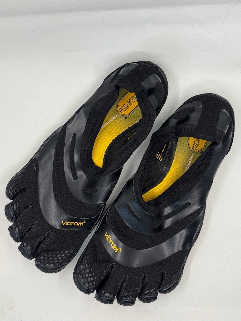 Vibram 5 finger shoe